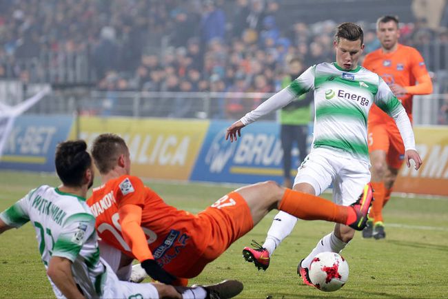 先锋落中 先锋落中